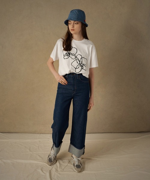 Levi's（リーバイス）の「Levi's(R) RED JET Tシャツ FLOWER WHITE（Tシャツ/カットソー・レディース・マルチ・XS/S/M）」の9枚目の写真