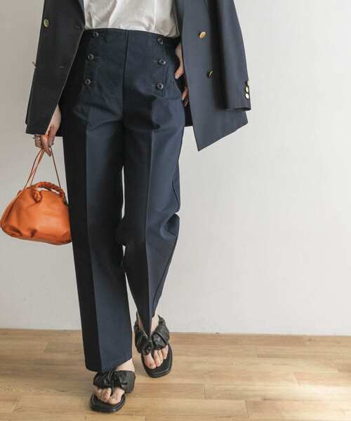 URBAN RESEARCH（アーバンリサーチ）の「『Oggi 5月号掲載』バックサテンマリンパンツ（その他パンツ・レディース・ネイビー/ホワイト・36/38）」の2枚目の写真