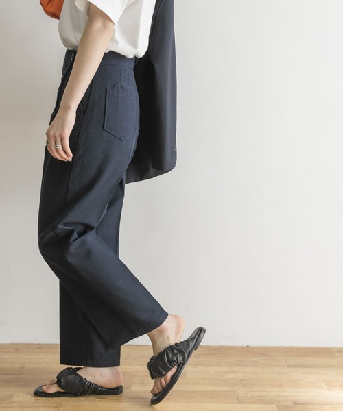 URBAN RESEARCH（アーバンリサーチ）の「『Oggi 5月号掲載』バックサテンマリンパンツ（その他パンツ・レディース・ネイビー/ホワイト・36/38）」の17枚目の写真