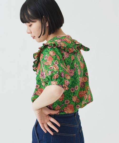 I am I in fact...(アイアムアイインファクト)の「虎華TORA HANA frill scarf(付け襟・レディース・レッド/グリーン・FREE)」の4枚目の写真