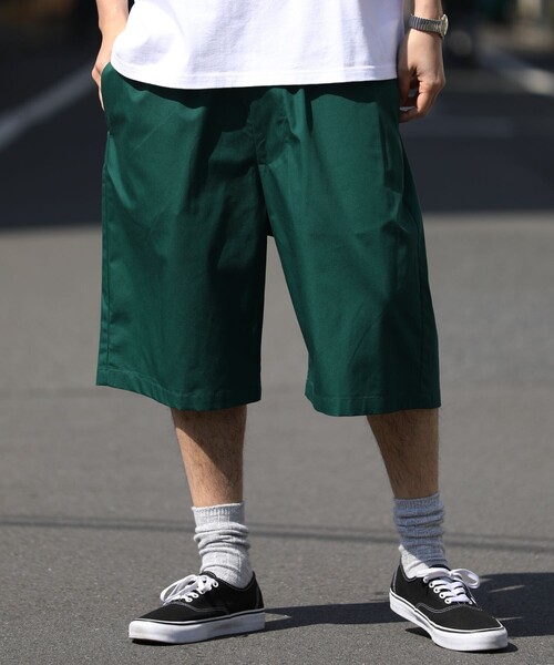 FREAK'S STORE(フリークスストア)の「WEB限定 PENNEY'S×FREAK'S STORE/ぺニーズ 別注 ルーズシルエット イージーワークショーツ(チノパンツ・メンズ・ブラック/ベージュ/グリーン/オリーブ/ブルー/ネイビー/レッド・SMALL/MEDIUM/LARGE)」の5枚目の写真