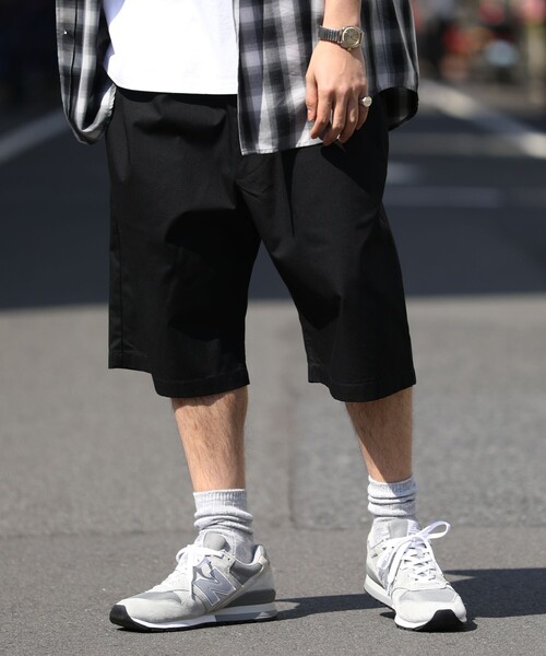 FREAK'S STORE(フリークスストア)の「WEB限定 PENNEY'S×FREAK'S STORE/ぺニーズ 別注 ルーズシルエット イージーワークショーツ(チノパンツ・メンズ・ブラック/ベージュ/グリーン/オリーブ/ブルー/ネイビー/レッド・SMALL/MEDIUM/LARGE)」の21枚目の写真