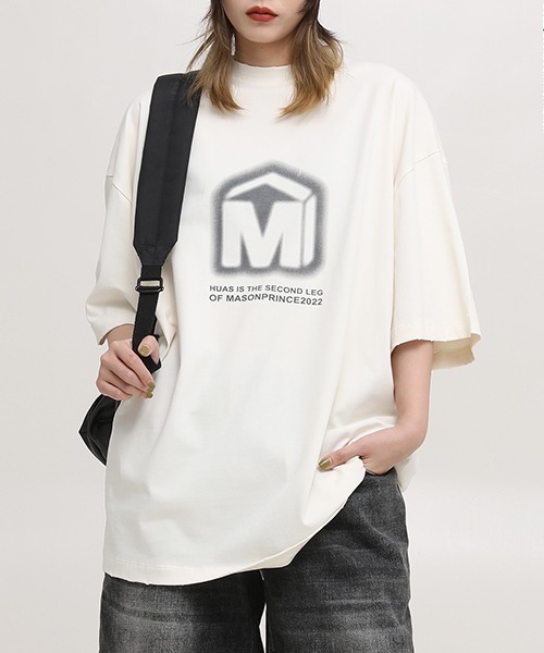 MASONPRINCE(メイソンプリンス)の「【MASONPRINCE】Oversized brand logo blur print TEE DT3123(Tシャツ/カットソー・メンズ・ホワイト/ブラック・S/M/L)」の3枚目の写真