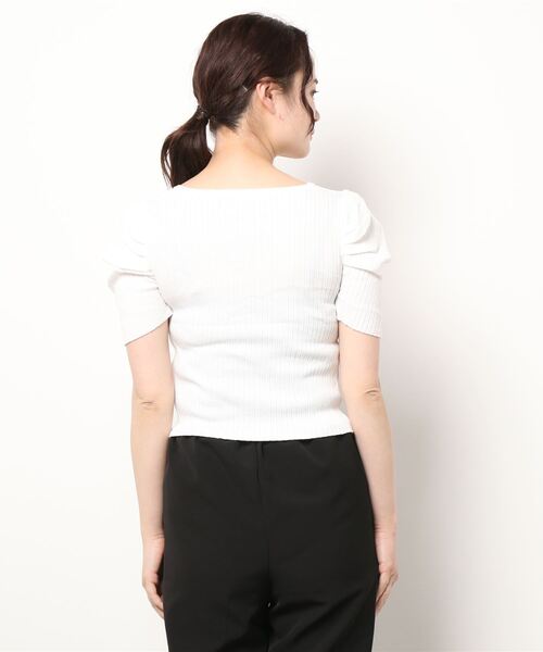 Clice de Paris(クリシェドゥパリス)の「K/スクエアネックトップス(Tシャツ/カットソー・レディース・ホワイト/ブラック/イエロー・ONESIZE)」の5枚目の写真