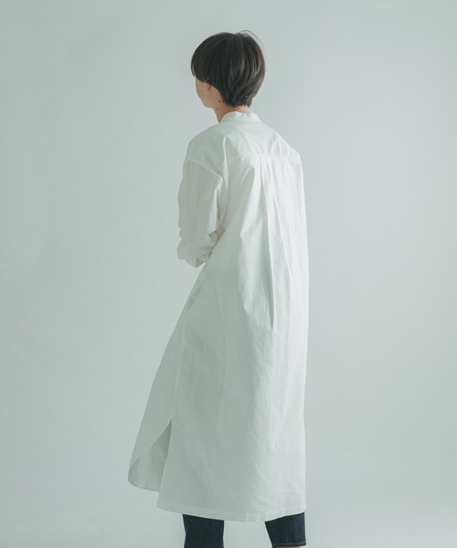 FORK&SPOON(フォークアンドスプーン)の「FORK&SPOON オックスバンドカラーシャツワンピース(ワンピース・レディース・オフホワイト/ブルー・1)」の15枚目の写真