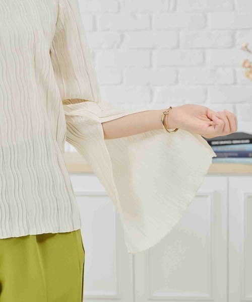 acro（アクロ）の「プリーツフレアスリーブブラウス/AC2401（シャツ/ブラウス・レディース・カーキ/ピンク/アイボリー・ﾌﾘ-）」の12枚目の写真