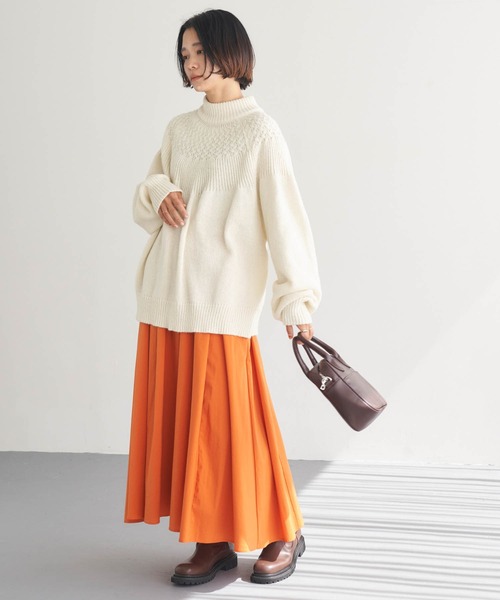 Chaco closet(チャコ クローゼット)の「求心ケーブル編みハイネックニットプルオーバー(ニット/セーター・レディース・チャコール/パープル/グリーン/レッド/アイボリー・FREE)」の20枚目の写真