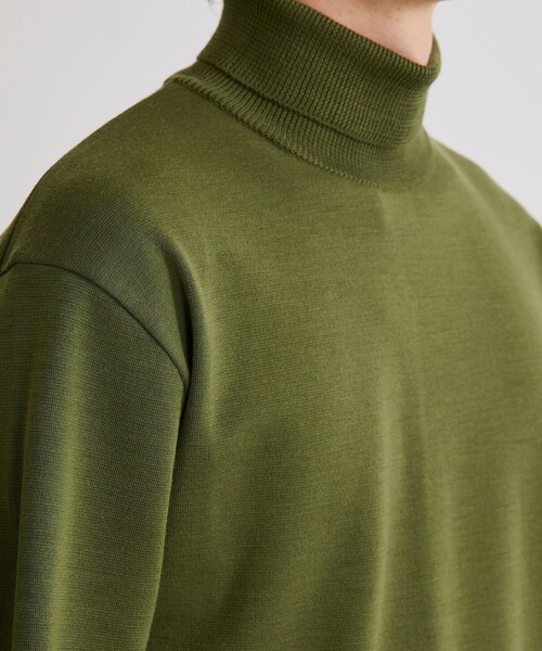 UNITED TOKYO（ユナイテッドトウキョウ）の「【洗える】OnE 18gウールミラノリブタートル（ニット/セーター・メンズ・ブラック/グレー/カーキ/オフホワイト・1/2/3）」の6枚目の写真