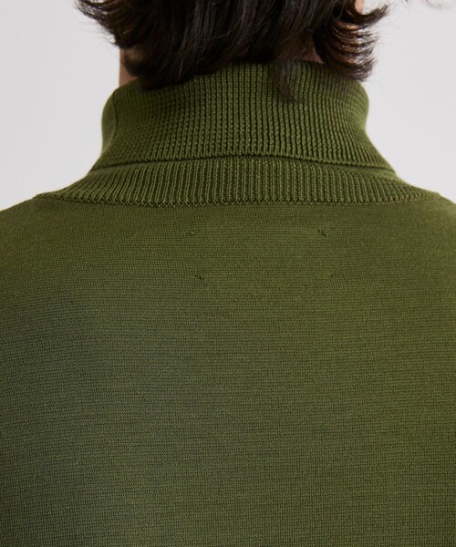 UNITED TOKYO（ユナイテッドトウキョウ）の「【洗える】OnE 18gウールミラノリブタートル（ニット/セーター・メンズ・ブラック/グレー/カーキ/オフホワイト・1/2/3）」の7枚目の写真