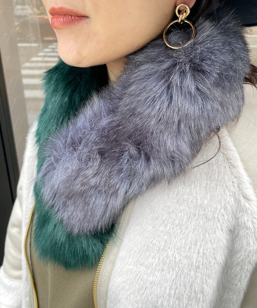 StyleSea(スタイルシー)の「バイカラーフェイクファーティペット(マフラー・レディース・グリーン系その他/ブルー系その他/グレー系その他/ホワイト×ブルー・FREE)」の12枚目の写真