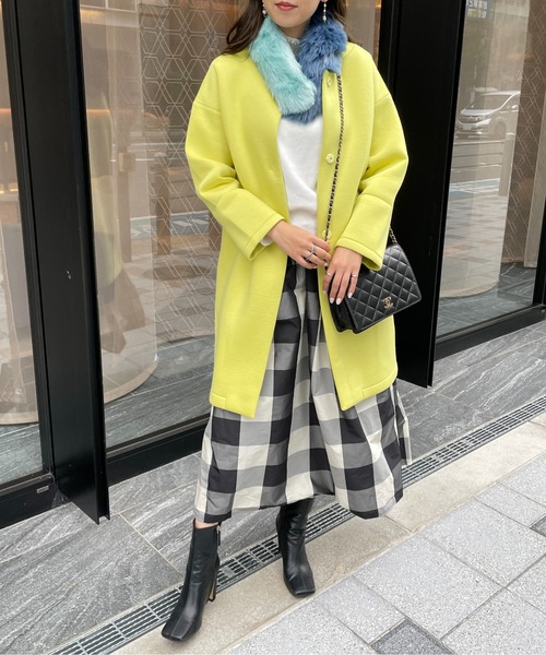 StyleSea(スタイルシー)の「バイカラーフェイクファーティペット(マフラー・レディース・グリーン系その他/ブルー系その他/グレー系その他/ホワイト×ブルー・FREE)」の20枚目の写真