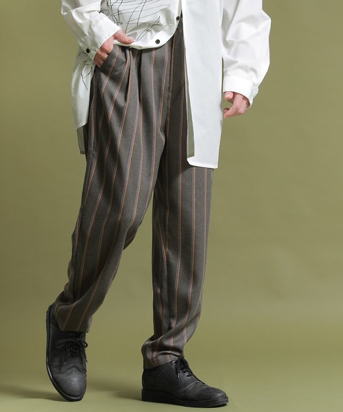 osharewalker（オシャレウォーカー）の「【廃盤】『ストライプ柄スラックスパンツ』（スラックス・メンズ・ブラック/チャコール・M/L/XL）」の2枚目の写真