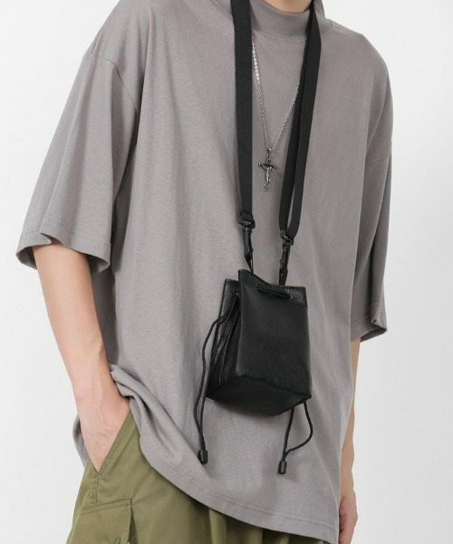 B.R.U（ブル）の「【男女兼用】2WAY巾着ショルダーバッグ（ショルダーバッグ・メンズ・ブラック・FREE）」の12枚目の写真