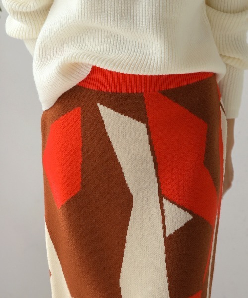 Bou Jeloud（ブージュルード）の「幾何柄ニットスカート（スカート・レディース・オレンジ/ブルー・FREE）」の18枚目の写真