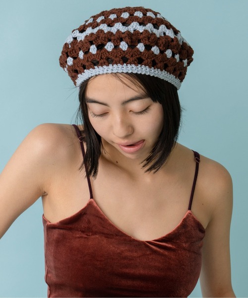 Casselini（キャセリーニ）の「Casselini(キャセリーニ)クロシェベレー帽（ハンチング/ベレー帽・レディース・ブルー/ベージュ/ピンク・FREE）」の6枚目の写真