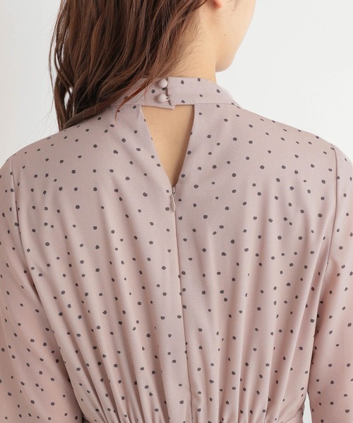 Andemiu(アンデミュウ)の「アソートタックプリーツワンピース182269(ワンピース・レディース・ブラック/グレー/グリーン/ダークブラウン・FREE)」の14枚目の写真