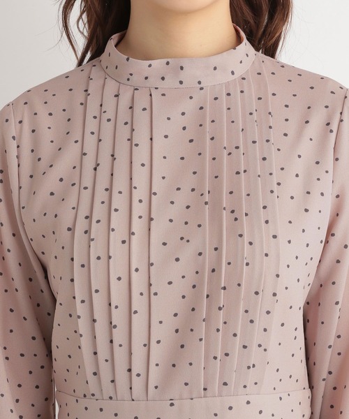 Andemiu(アンデミュウ)の「アソートタックプリーツワンピース182269(ワンピース・レディース・ブラック/グレー/グリーン/ダークブラウン・FREE)」の15枚目の写真