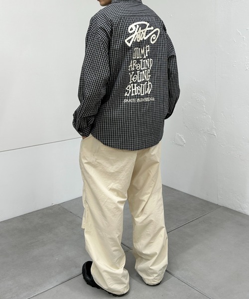 WHO'S WHO gallery（フーズフーギャラリー）の「COOPER FACTチェックビッグシャツ（シャツ/ブラウス・レディース・ブラック/ネイビー/レッド/グリーン・FREE）」の21枚目の写真