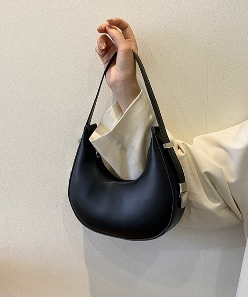 mebole(メボレ)の「ハーフムーンショルダーバッグ(ショルダーバッグ・レディース・ブラウン/ブラック/ホワイト・FREE)」の18枚目の写真