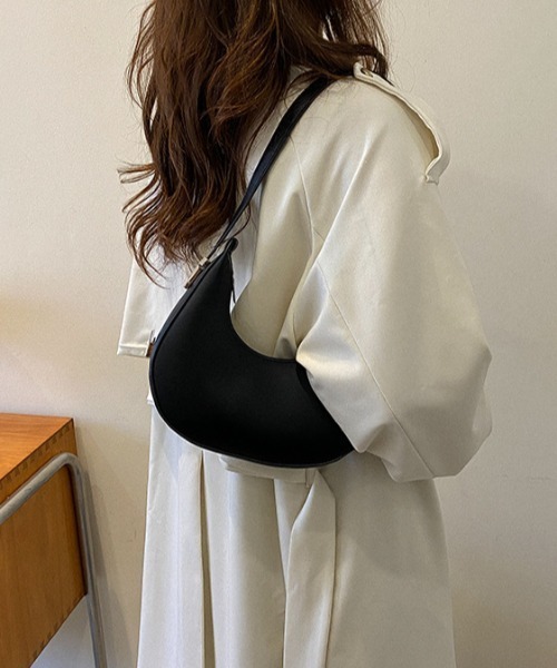 mebole(メボレ)の「ハーフムーンショルダーバッグ(ショルダーバッグ・レディース・ブラウン/ブラック/ホワイト・FREE)」の11枚目の写真