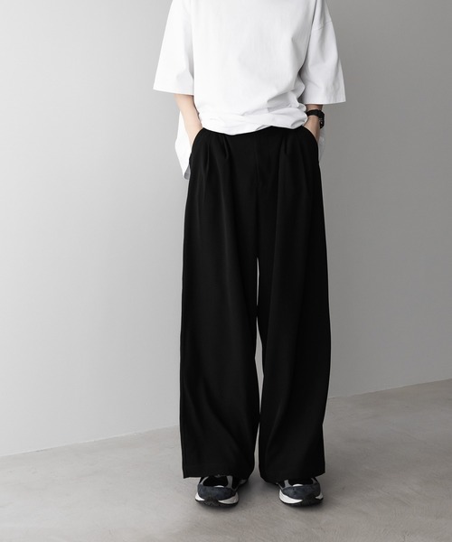 remer（リメール）の「loose UNKNOWN out tuck drape wide PT / ルーズアンノウンアウトタックドレープワイドパンツ（その他パンツ・メンズ・アッシュグレー/ブラック/チャコールグレー/ネイビー・SMALL/MEDIUM/LARGE）」の10枚目の写真