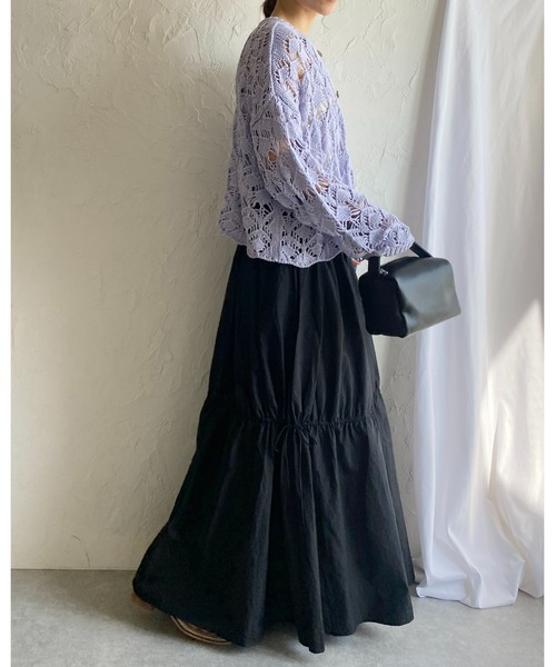 She's Closet(シーズクローゼット)の「Aラインボリュームフレアワッシャーシャーリングティアードロングスカート(スカート・レディース・ベージュ/アイボリー/オリーブ/ブラック・FREE)」の15枚目の写真