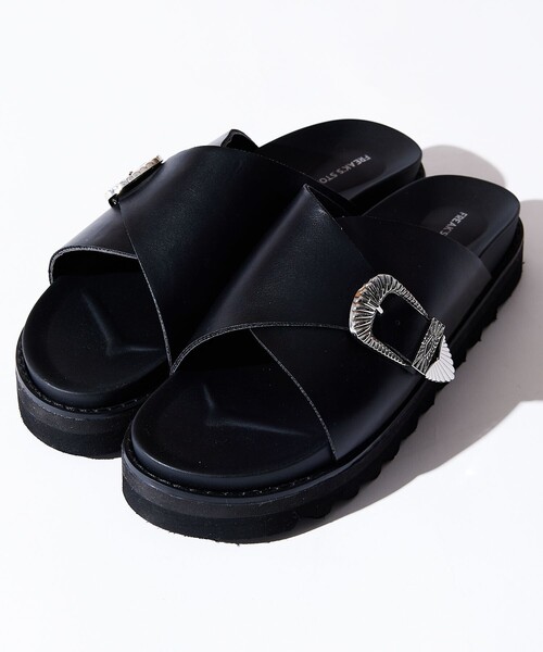 FREAK'S STORE(フリークスストア)の「【限定展開】コンフォータブル ウエスタンバックル スライドサンダル/シャークソール(サンダル・メンズ・ブラック・24.0cm/26.0cm/27.0cm/23.0cm/25.0cm/28.0cm)」の4枚目の写真