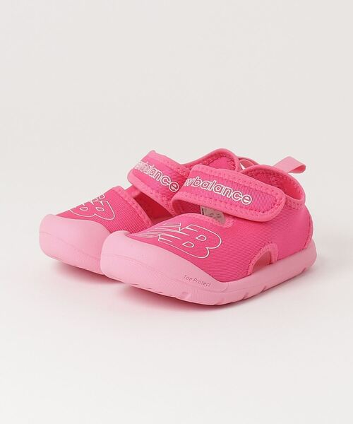 NEW BALANCE(ニューバランス)の「CRSR v1 Sandal(サンダル・キッズ・レッド/ピンク/ブラック・16.0cm/15.0cm/14.0cm)」の9枚目の写真