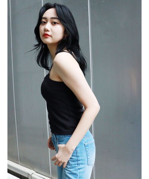 MURUA(ムルーア)の「クロスストラップキャミソール(カップ付き)(Tシャツ/カットソー・レディース・ホワイト/ブラック/ブルー・FREE)」の5枚目の写真