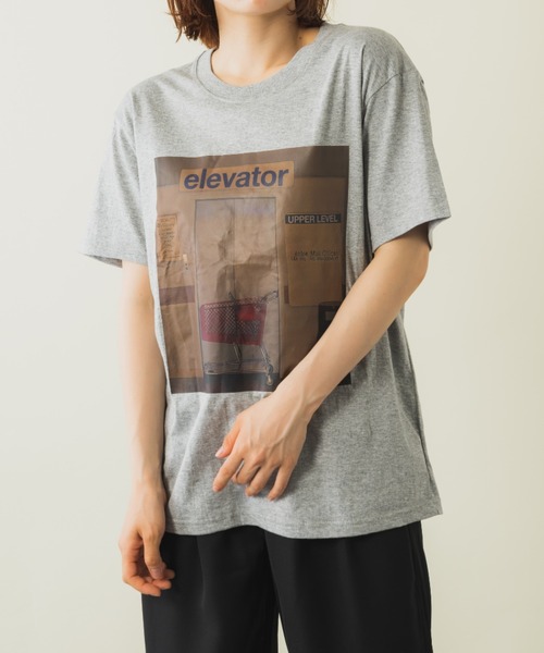 mebole(メボレ)の「フロントフォトプリントTシャツ(Tシャツ/カットソー・レディース・グレー/ネイビー/ブラウン/ホワイト・FREE)」の2枚目の写真
