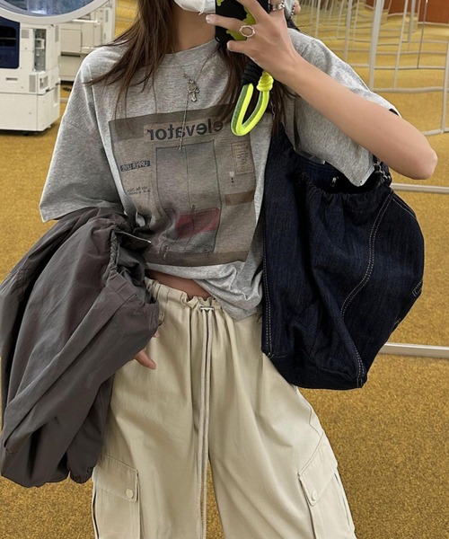 mebole(メボレ)の「フロントフォトプリントTシャツ(Tシャツ/カットソー・レディース・グレー/ネイビー/ブラウン/ホワイト・FREE)」の10枚目の写真