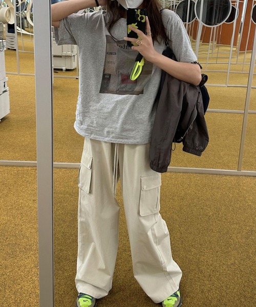 mebole(メボレ)の「フロントフォトプリントTシャツ(Tシャツ/カットソー・レディース・グレー/ネイビー/ブラウン/ホワイト・FREE)」の13枚目の写真