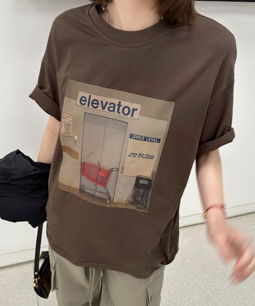 mebole(メボレ)の「フロントフォトプリントTシャツ(Tシャツ/カットソー・レディース・グレー/ネイビー/ブラウン/ホワイト・FREE)」の18枚目の写真