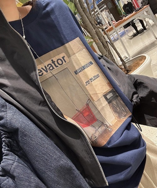 mebole(メボレ)の「フロントフォトプリントTシャツ(Tシャツ/カットソー・レディース・グレー/ネイビー/ブラウン/ホワイト・FREE)」の21枚目の写真