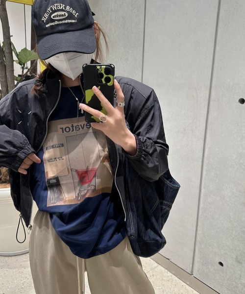 mebole(メボレ)の「フロントフォトプリントTシャツ(Tシャツ/カットソー・レディース・グレー/ネイビー/ブラウン/ホワイト・FREE)」の22枚目の写真