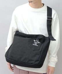 THRASHER（スラッシャー）の「キャンバス ショルダーバッグ ハンドル付き （GONZ・マグロゴ）（ショルダーバッグ・メンズ）」