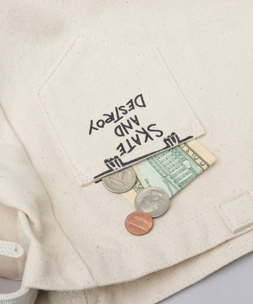 THRASHER（スラッシャー）の「キャンバス ショルダーバッグ ハンドル付き （GONZ・マグロゴ）（ショルダーバッグ・メンズ・オフホワイト/ブラック/ホワイト系その他/ブラック系その他・FREE）」の13枚目の写真