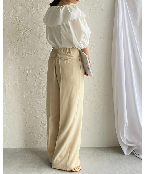 She's Closet(シーズクローゼット)の「フリル襟付きビッグカラー半袖タックパフスリーブブラウス(シャツ/ブラウス・レディース・グリーン/ホワイト/ブラック/モカ・FREE)」の15枚目の写真
