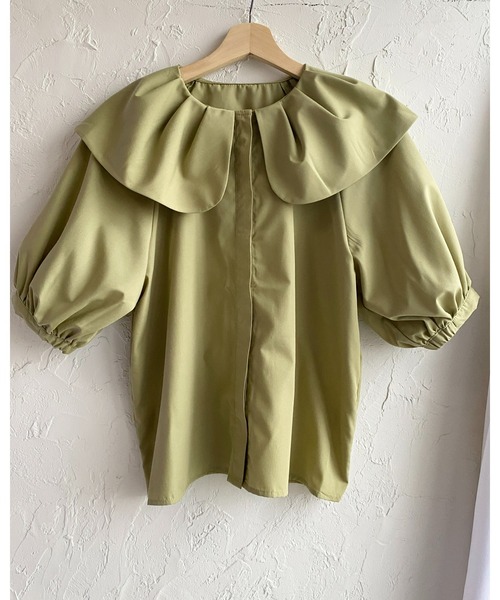 She's Closet(シーズクローゼット)の「フリル襟付きビッグカラー半袖タックパフスリーブブラウス(シャツ/ブラウス・レディース・グリーン/ホワイト/ブラック/モカ・FREE)」の10枚目の写真