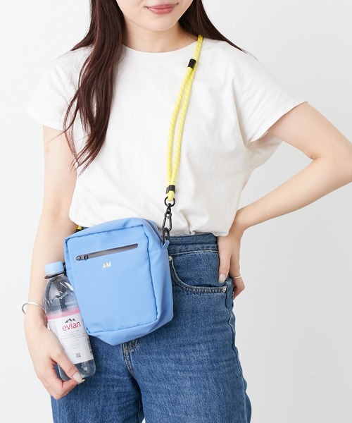 ACCOMMODE(アコモデ)の「パラコード ミニボックス サコッシュ(ショルダーバッグ・レディース・ベージュ/ブラック/ブルー・フリー)」の9枚目の写真