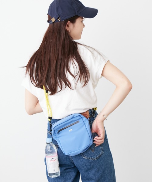 ACCOMMODE(アコモデ)の「パラコード ミニボックス サコッシュ(ショルダーバッグ・レディース・ベージュ/ブラック/ブルー・フリー)」の10枚目の写真