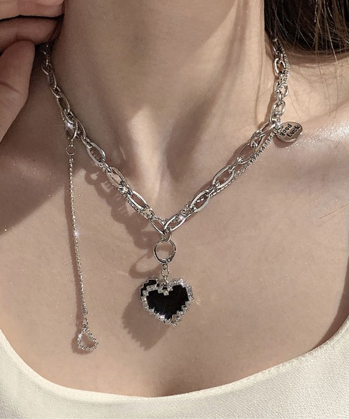 .KOM(ドットコム)の「『.KOM/ドットケーオーエム』ハートネックレス【Y】【CN】(ネックレス・レディース・シルバー・FREE)」の1枚目の写真
