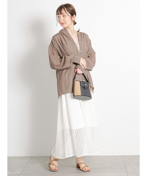 Te chichi TERRASSE（テチチテラス）の「ナローストラップカップ付キャミソール（キャミソール・レディース・モカ/ブラック/オフホワイト・F）」の11枚目の写真