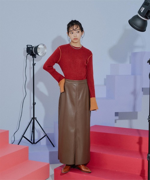 miette(ミエット)の「配色スリットスリーブランダムリブニット(ニット/セーター・レディース・レッド/アイボリー/ブラック・FREE)」の9枚目の写真