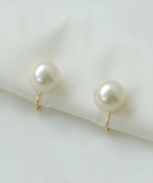 Three Four Time（ｽﾘｰﾌｫｰﾀｲﾑ）の「ガラスパールノンホール【結婚式/フォーマル/デイリー】（イヤリング・レディース・ゴールド・FREE）」の2枚目の写真