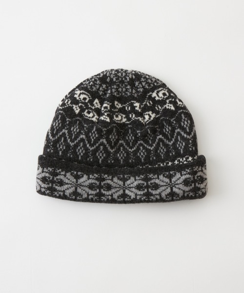 WHITE MOUNTAINEERING（ホワイトマウンテニアリング）の「FAIR ISLE WATCH CAP（ニットキャップ/ビーニー・メンズ・キャメル/ブラック/サックスブルー・FREE）」の2枚目の写真