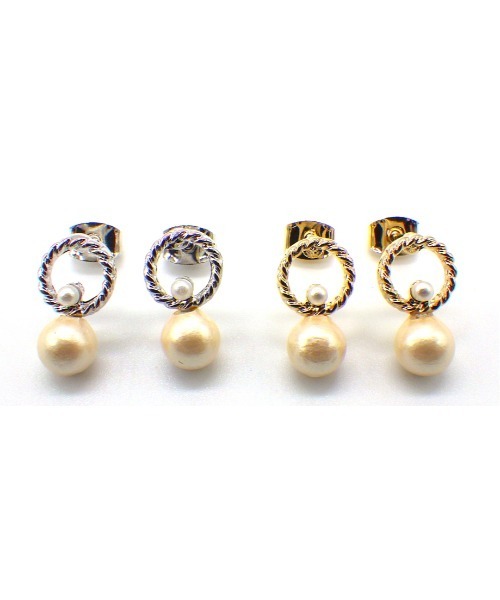 mimis(ミイーミイーズ)の「コットンパール×ツイストリングプチピアス(ピアス(両耳用)・レディース・シルバー/ゴールド・FREE)」の3枚目の写真