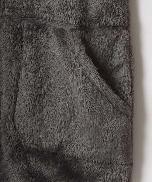 Champion(チャンピオン)の「Champion/チャンピオン SHERPA FLEECE ZIP VEST/シェルパフリース ロゴ ワンポイント刺繍 ジップベスト/ボアジャケット/テックベスト レディース メンズ(ベスト・メンズ・ブルー/ベージュ/ダークグリーン/ブラック/チャコール/ネイビー/ブラウン・XL/L/M)」の18枚目の写真