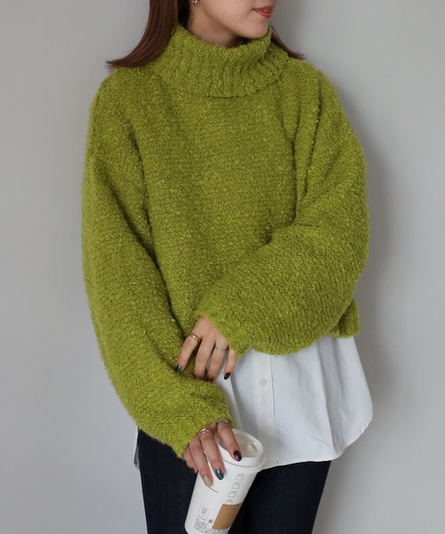 Riberry(リベリー)の「ループヤーンショートタートルニット(ニット/セーター・レディース・ブラック/グレイッシュベージュ/チャコールグレー/ブルー/グリーン・MEDIUM)」の19枚目の写真