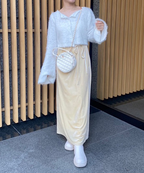 one after another NICE CLAUP(ワンアフターアナザーナイスクラップ)の「ベルスリーブイロドリニット(ニット/セーター・レディース・イエロー/オフホワイト/ラベンダー/ブルー/ピンク・FREE)」の15枚目の写真